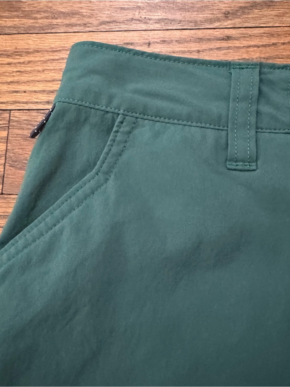 Patagonia Quandary 5” Shorts in Conifer Green 12 EUC - Picture 3 of 6